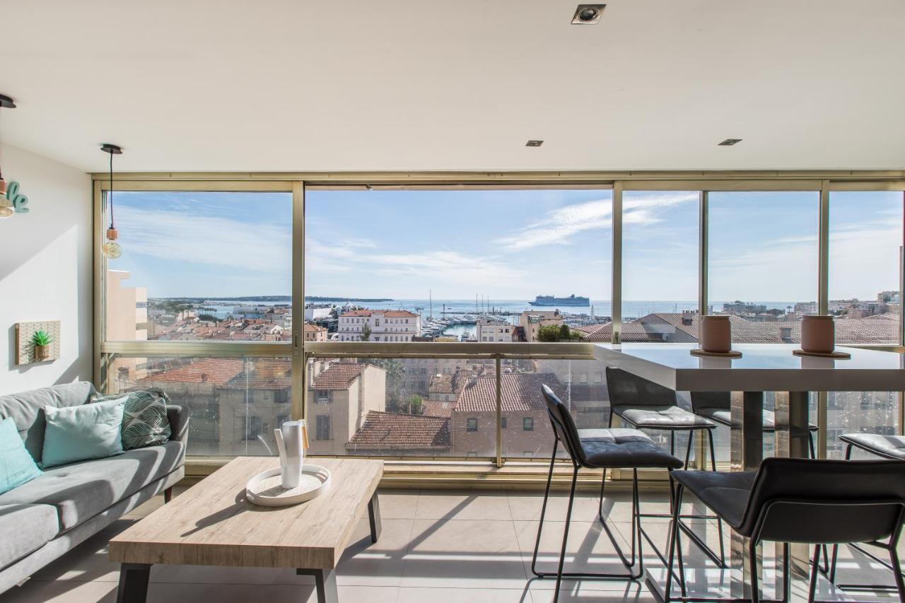 Appartement Lb Vacation I Admire Panoramic Ocean Views Through Walls Of Windows Cannes